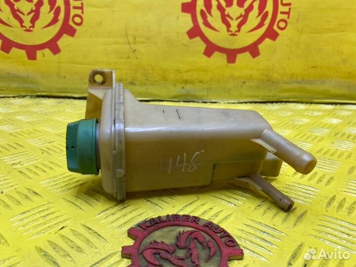 Бачок гидроусилителя Audi A4 B5 1.6 ADP 1995