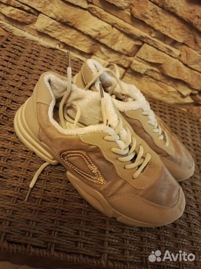 Кроссовки зимние женские