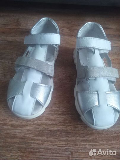 Босоножки для девочки