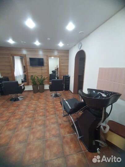В аренду место парикмахера