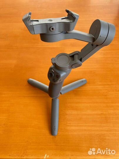 Стабилизатор для телефона DJI Osmo Mobile 3 Combo