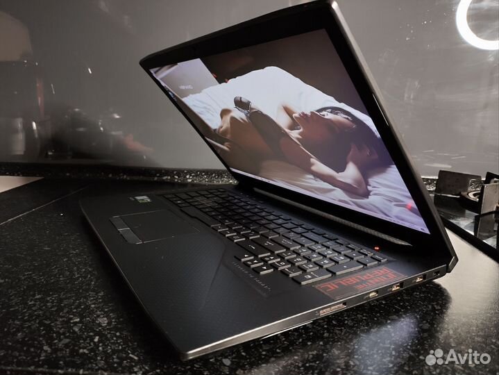 Игровой ноутбук asus i7-8750/gtx1070/8g/1256g