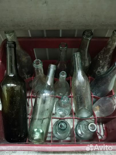 Старинная бутылка -46 штук