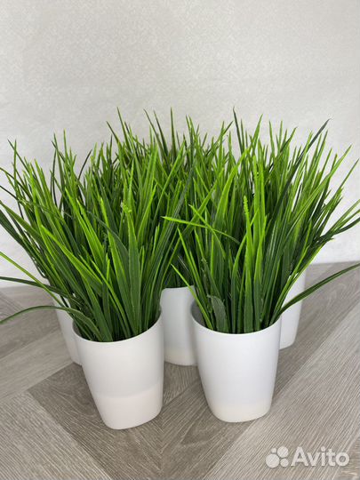 Осока искуственная в кашпо