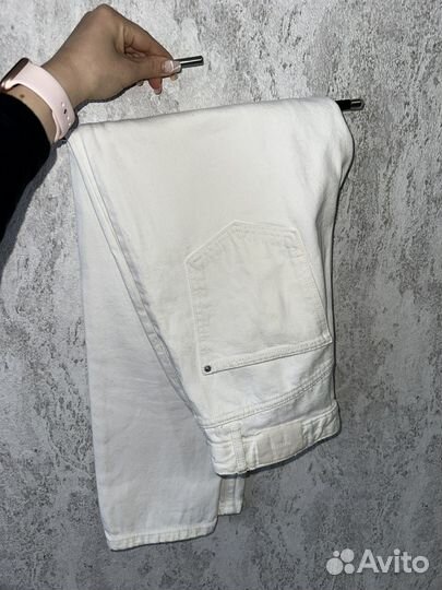 Джинсы белые mom fit