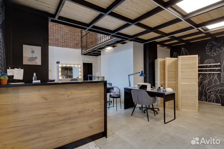 Мастер маникюра и педикюра