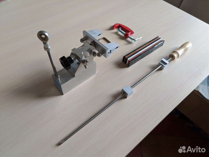 Точилка для ножей с поворотным механизмом 2 зажима