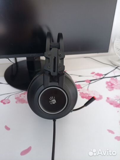 Проводные наушники с микрофоном