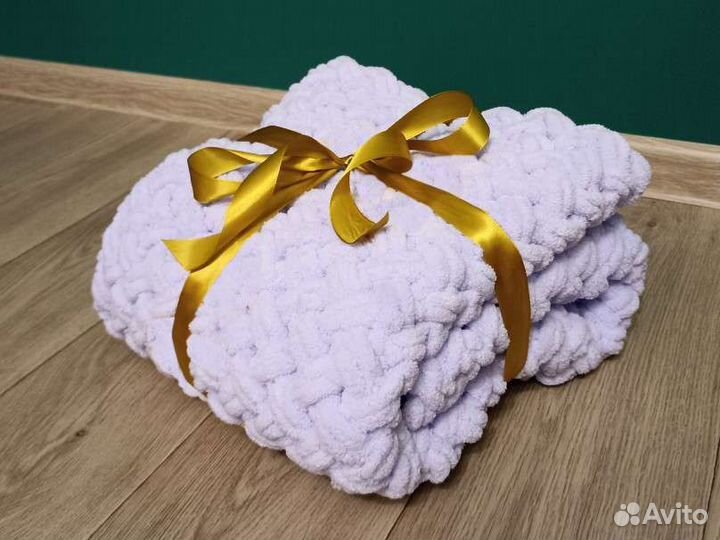 Плед плюшевый детский вязаный