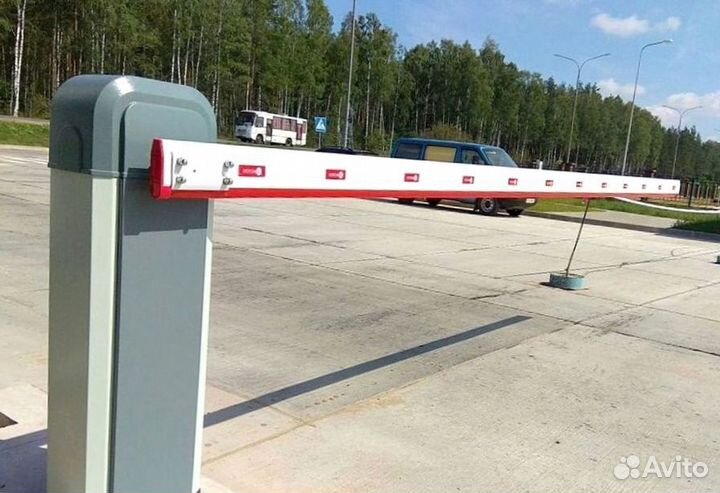 Автоматический шлагбаум
