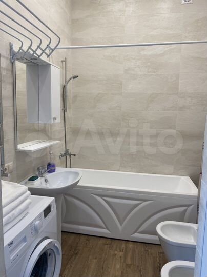 2-к. квартира, 58 м², 3/3 эт.