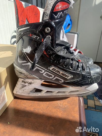 Хоккейные коньки bauer vapor x3.7