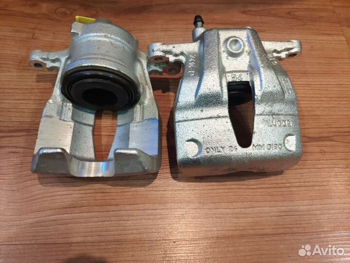 BHW 379/380 суппорт тормозной правый/левый Opel