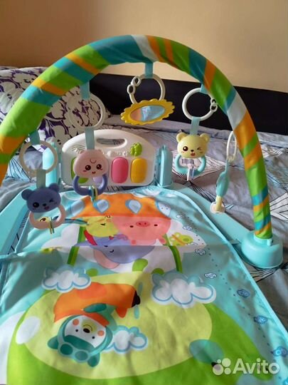 Развивающий коврик с пианино