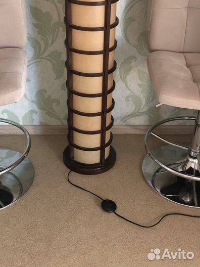 Светильник напольный в японском стиле