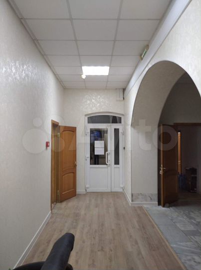 Сдам офисное помещение, 219.3 м²