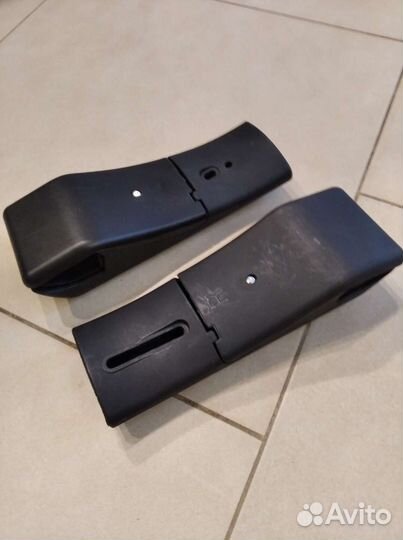 Крепления для поперечины на рейлинги Рав4