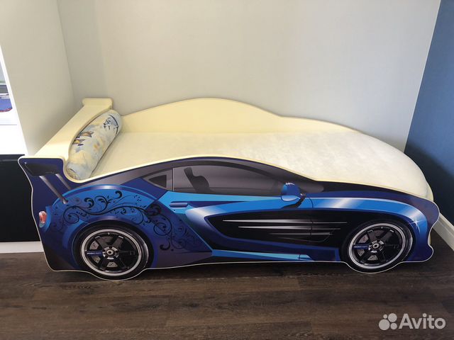 Детская кровать машина с матрасом
