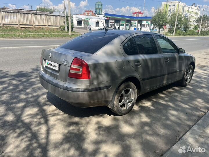 Skoda Octavia 1.6 AT, 2009, 238 000 км