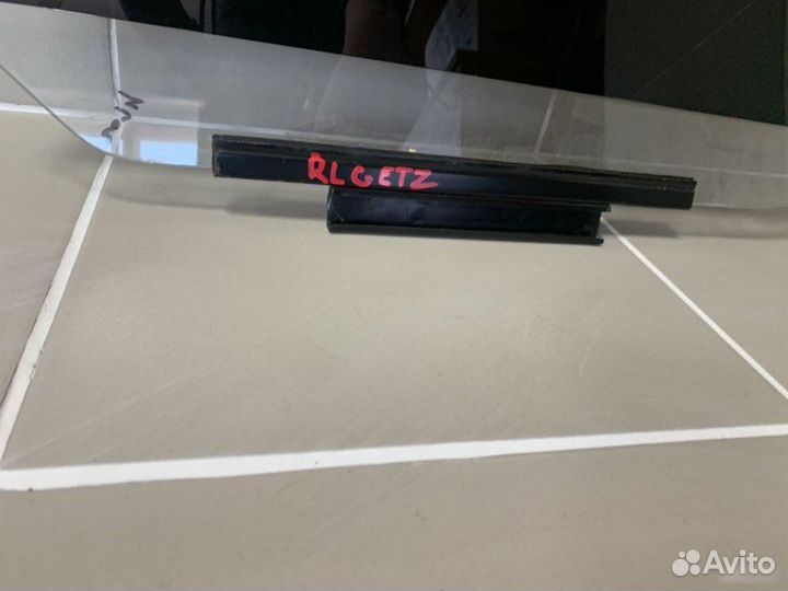 Стекло двери заднее левое Hyundai Getz