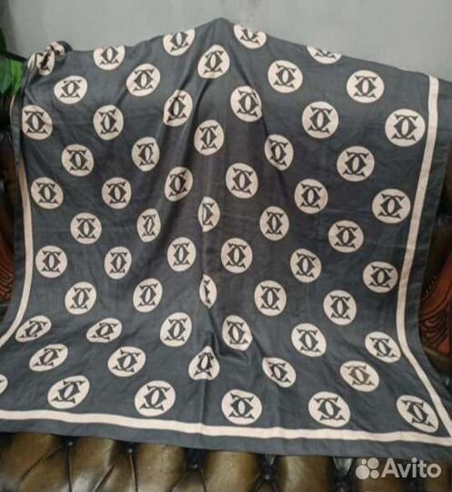 Шелковый Cartier платок 95cm италия