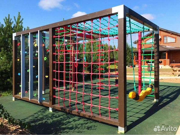 Детская спортивная площадка уличная