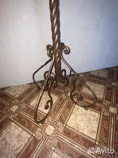 Вешалка напольная кованная