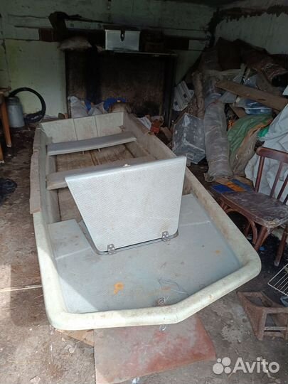 Лодка пластиковая под мотор