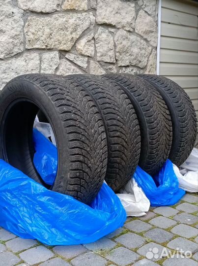 Nokian Tyres Hakkapeliitta 9 225/55 R17 101T