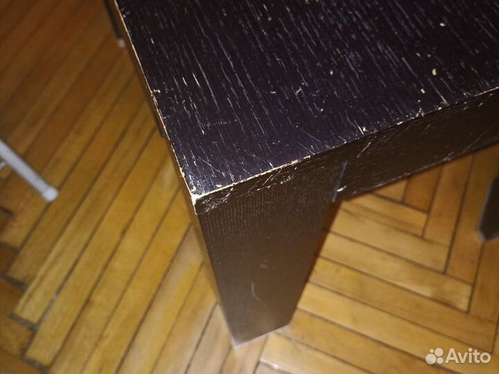 Журнальный столик