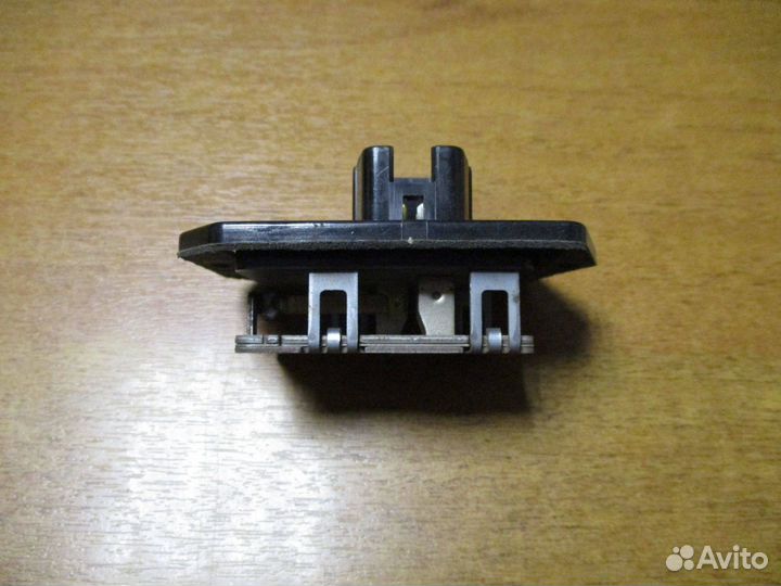 Резистор отопителя Toyota Corolla (E150) 2006-2013