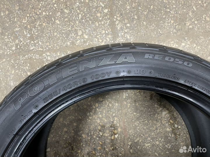 Bridgestone Potenza RE050 255/40 R19