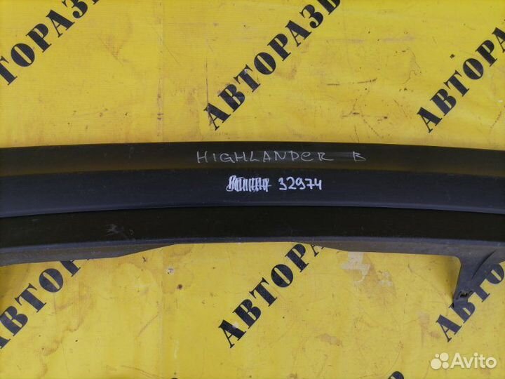 Накладка заднего бампера Toyota Highlander 2