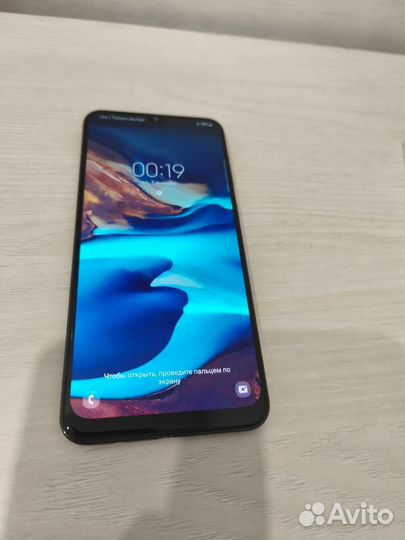 Samsung Galaxy A50, 4/64 ГБ