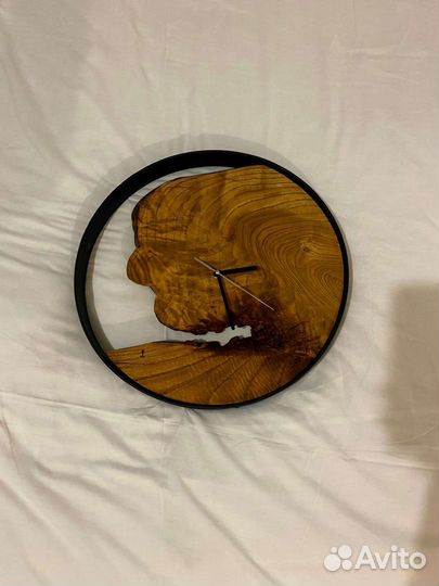 Настенные часы из дерева