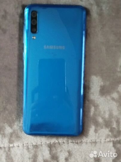 Samsung Galaxy A50, 4/64 ГБ