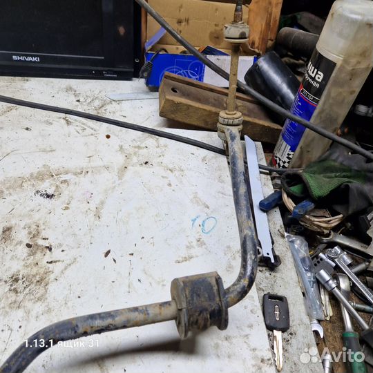 Стабилизатор задний lincoln town car 3