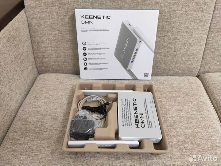 Роутер Keenetic Omni (KN-1410)