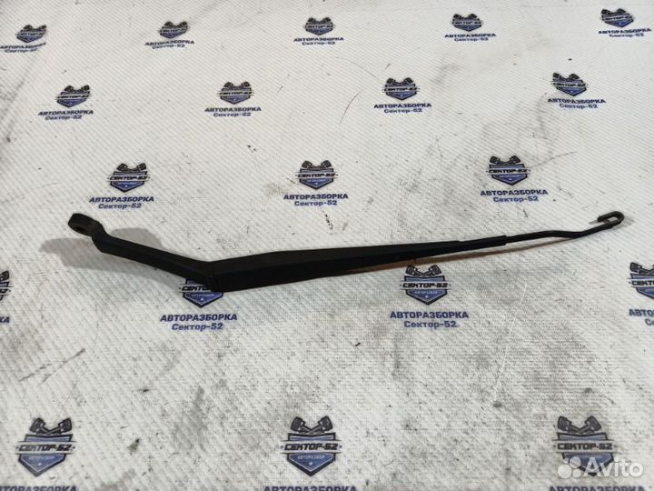 Поводок стеклоочистителя левый Kia Sportage 2