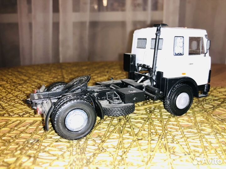 Маз тягач 5432