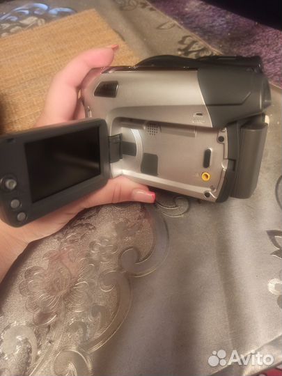Видеокамера canon