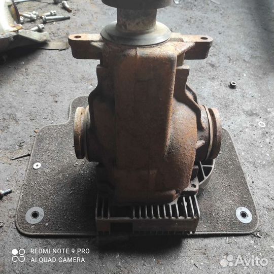 Редуктор заднего моста BMW 7 2,81 33107532050