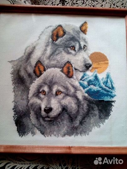 Волки. Вышивка крестиком