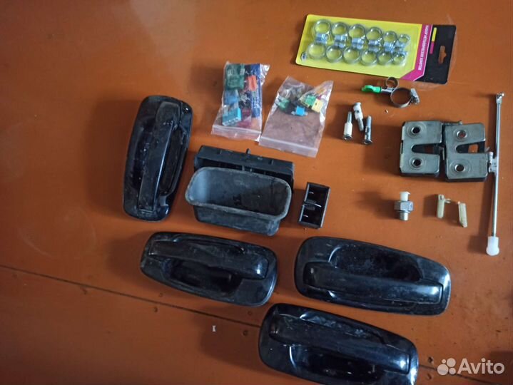 Ремкомплект на приору, двери, двигатель, салон