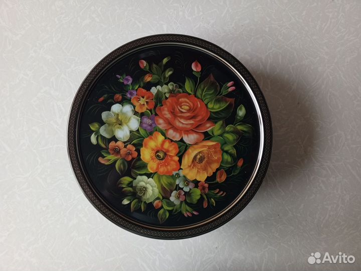 Банки жестяные