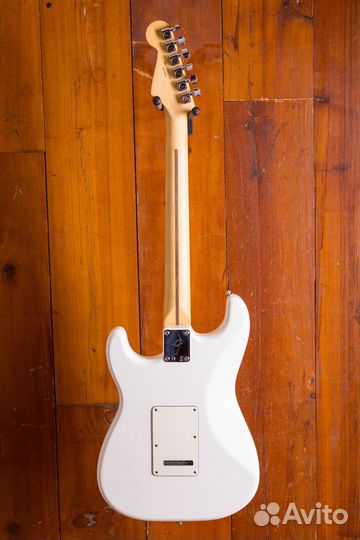Fender Player Stratocaster Polar White