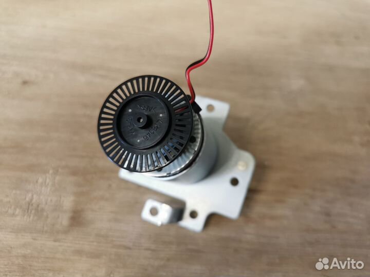 Главный двигатель LY8045001 для Brother 1510