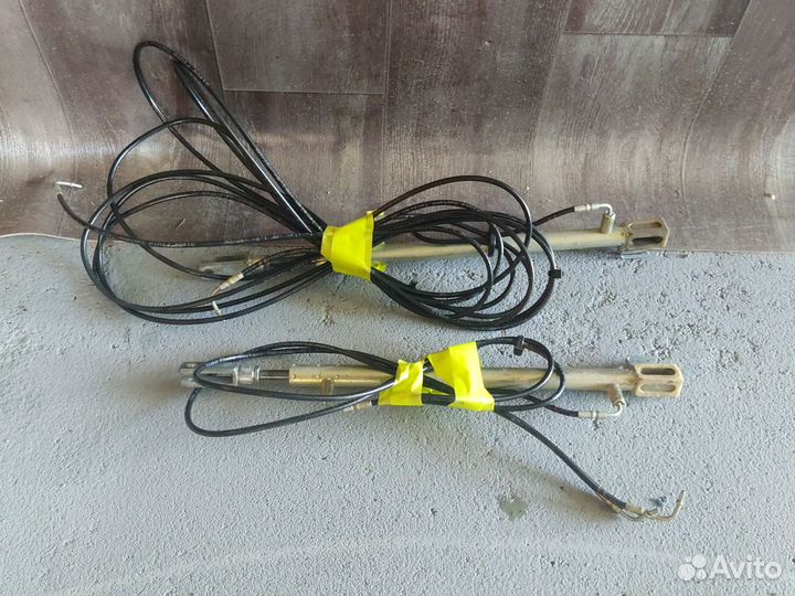 Гидравлический цилиндр Mercedes SLK R170