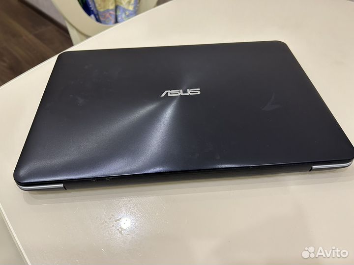 Ноутбук asus x555u