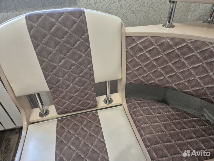 Кухонный уголок универсальный